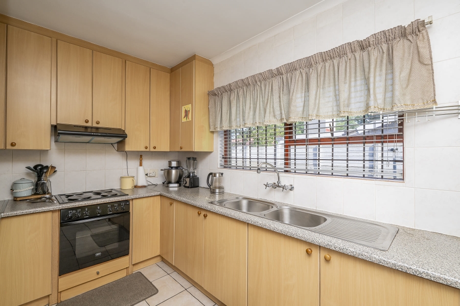 4 Bedroom Property for Sale in Protea Heights Western Cape